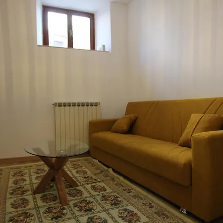 別荘 Il Rustico Di *